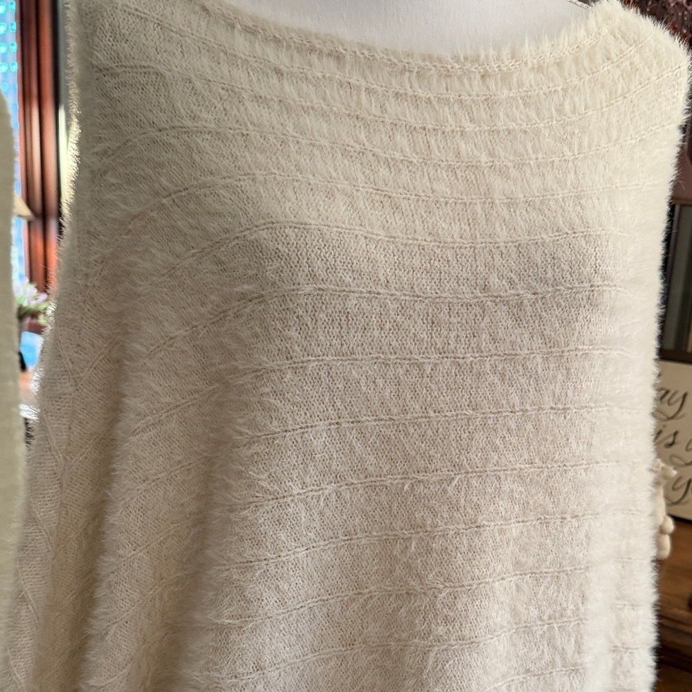 Calvin Tran Ivory Eyelash Knit Poncho Sweater-SizeLarge - Picture 2 of 11